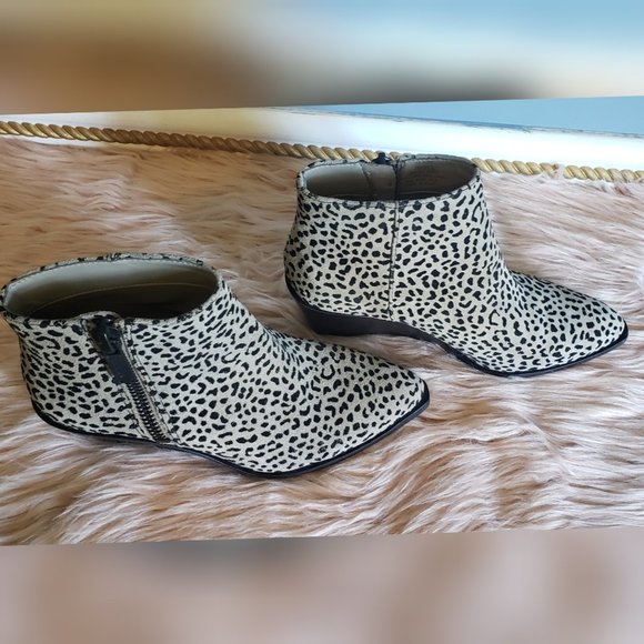 1. STATE ANKLE BOOT - Picture 2 of 4